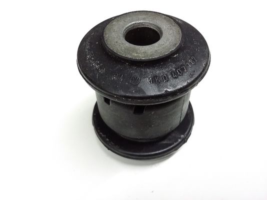 Wymiana tulei wahacza przedniego dolnego dla Audi A3 TT VW Beetle Eos 1K0407182